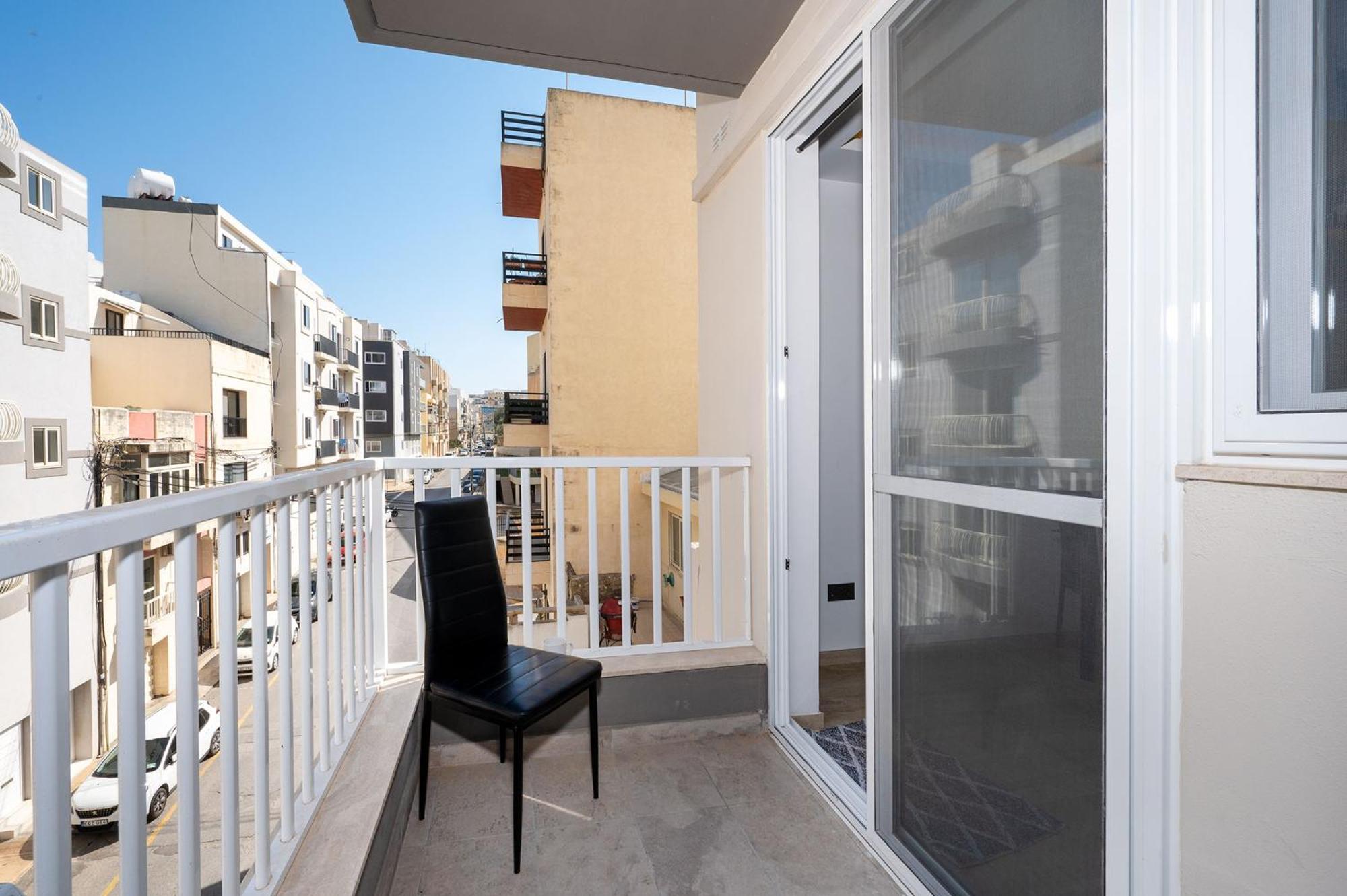 Modern 2 Bedroomed Apartment In Gzira Buitenkant foto