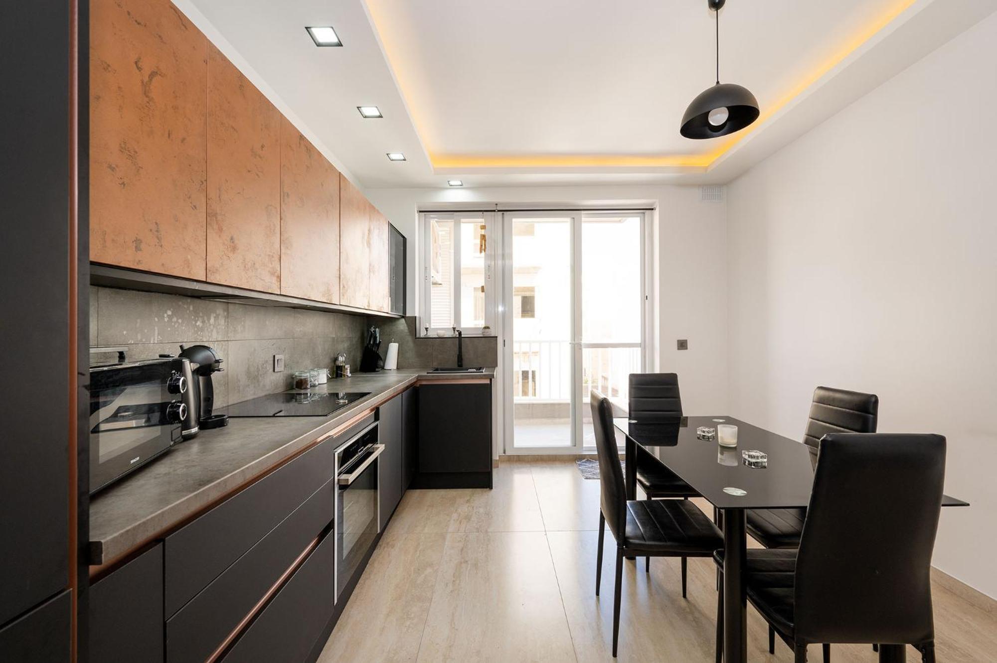 Modern 2 Bedroomed Apartment In Gzira Buitenkant foto